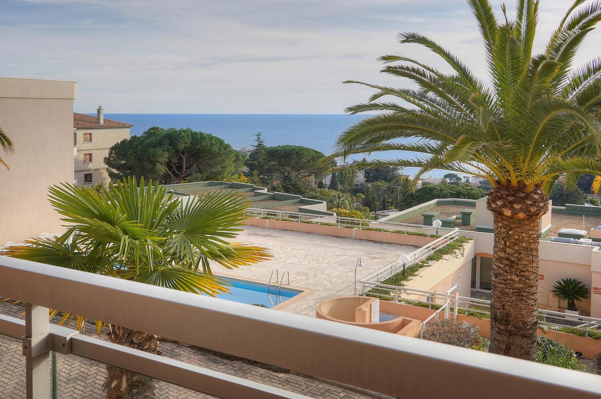Aure-parking-piscine-terrasse-vca Appartement