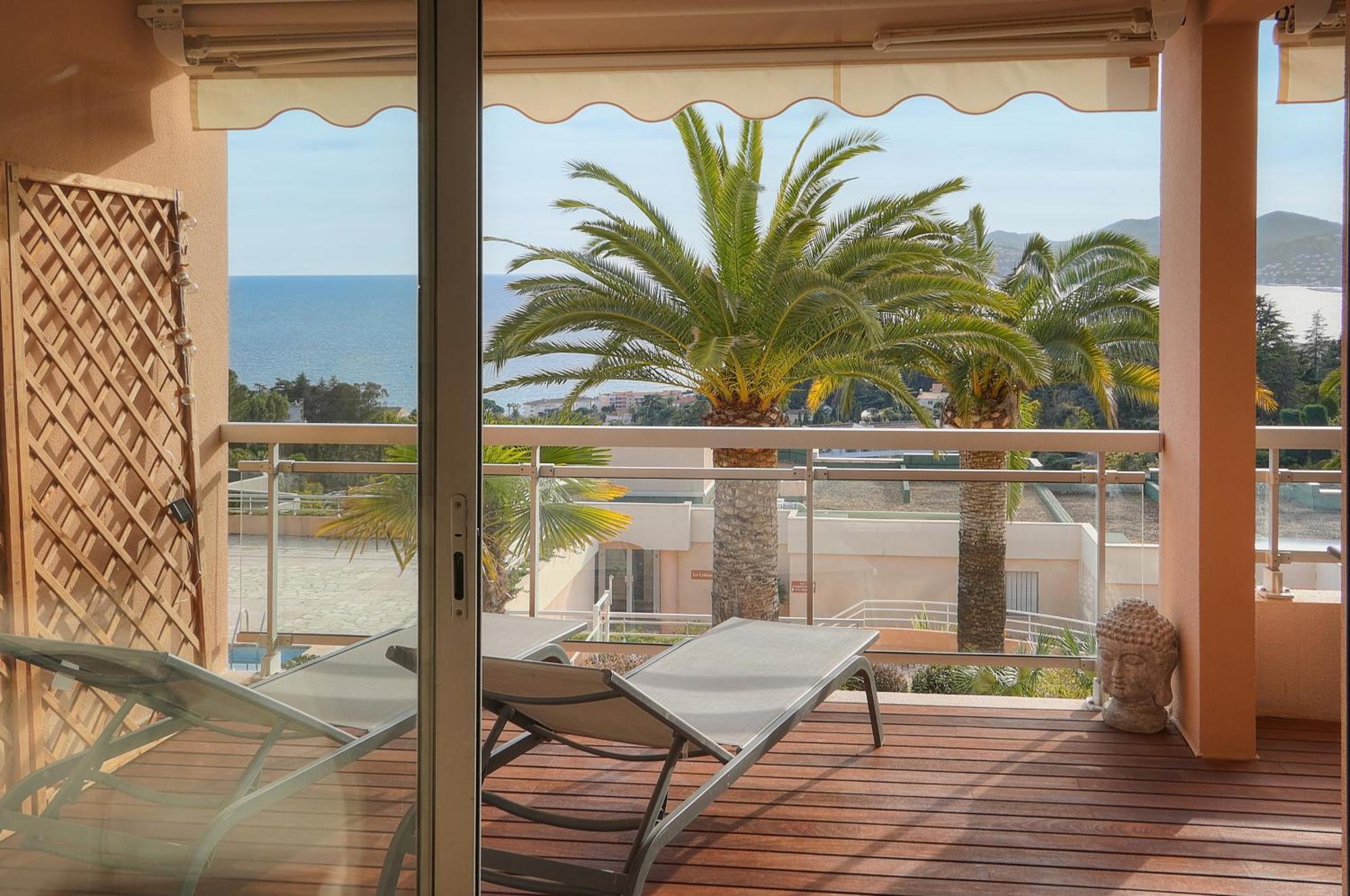 Aure-parking-piscine-terrasse-vca * Cannes